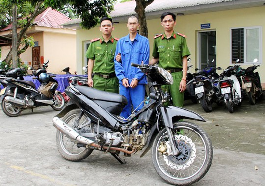 Vì sao đối tượng Vùi Văn Dũng ra đầu thú để hưởng khoan hồng? - Ảnh 2.
