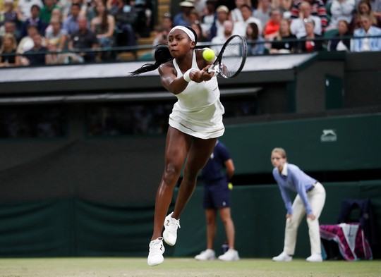 Nữ tay vợt 15 tuổi vào vòng 3 Wimbledon - Ảnh 1. Nữ tay vợt 15 tuổi vào vòng 3 Wimbledon - Ảnh 1.