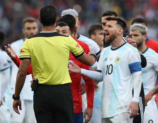 Messi dính thẻ đỏ oan ức, Copa America dậy sóng trận tranh HCĐ - Ảnh 5.