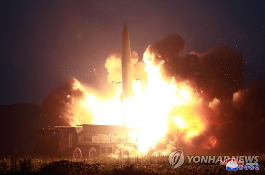 Triều Tiên phóng tên lửa, Mỹ tiếp tục ngồi xem - Ảnh 1.