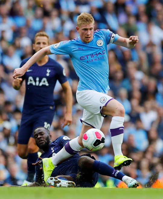 VAR cứu Tottenham, Man City ôm hận đại chiến - Ảnh 9.