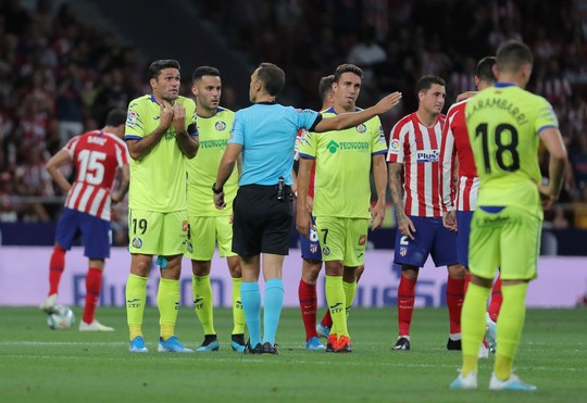 Đua tốc độ kinh hoàng, sao trẻ Atletico Madrid gây sốc La Liga - Ảnh 2.