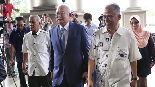 Cựu Thủ tướng Malaysia Najib Razak hầu toà - Ảnh 2.