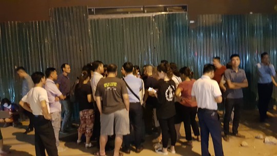 Xót xa cảnh phát hiện học sinh lớp 1 trường quốc tế ở Hà Nội cứng người trên ô tô - Ảnh 2.