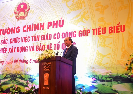 Thủ tướng Nguyễn Xuân Phúc gặp mặt, biểu dương các chức sắc tôn giáo tiêu biểu - Ảnh 1.
