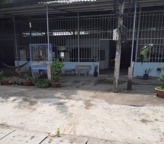 Vợ 47 tuổi bị chồng 43 tuổi dùng đá đập vào đầu đến chết - Ảnh 2.