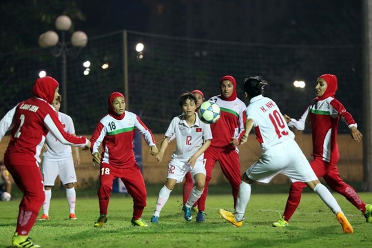 Nữ CĐV Iran tự thiêu vì quyền được xem bóng đá - Ảnh 1.
