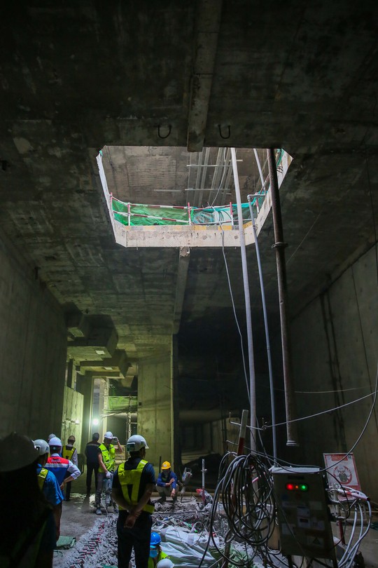 Diện mạo đường hầm Metro số 1 tại trung tâm TP HCM - Ảnh 8.