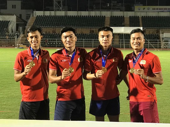 Nguyễn Thành Ngưng và 10 năm đi bộ đến ngôi vô địch quốc gia - Ảnh 6.