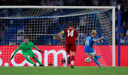 ĐKVĐ Liverpool thua Napoli, HLV Klopp trách tội VAR - Ảnh 3.