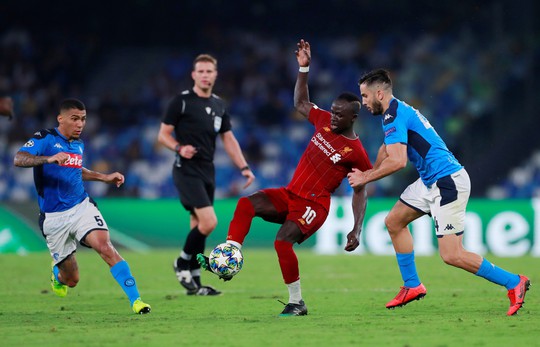 Hàng thủ tạo phản, Liverpool đại bại tại Napoli - Ảnh 3.