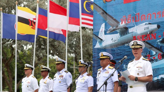 Mỹ - ASEAN tập trận hàng hải chung lần đầu tiên - Ảnh 1.