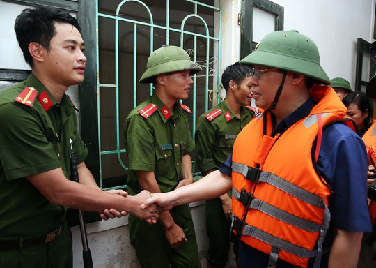 Xuất cấp gạo hỗ trợ dân Quảng Bình, Hà Tĩnh - Ảnh 1.