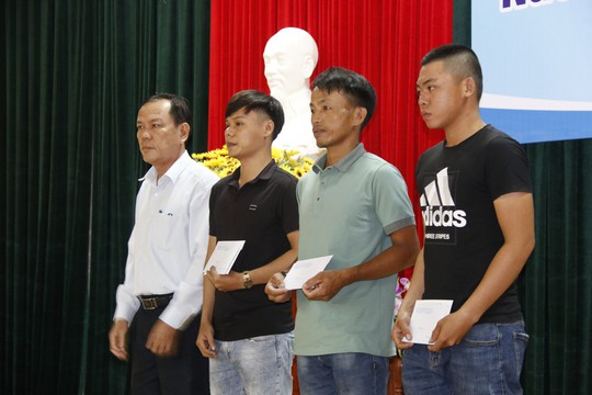 41 ngư dân Quảng Nam trở về từ cõi chết - Ảnh 4.