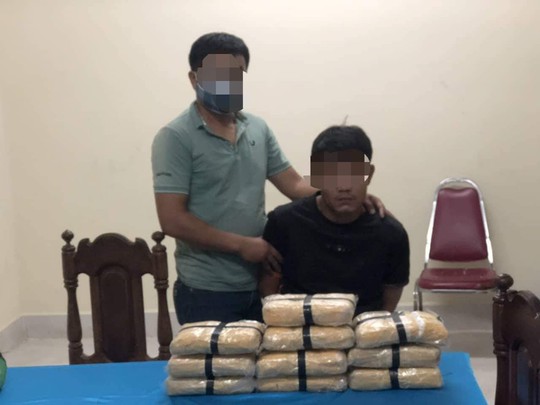 Biên phòng Quảng Trị chặt đứt đường dây vận chuyển 60.000 viên ma túy - Ảnh 1.