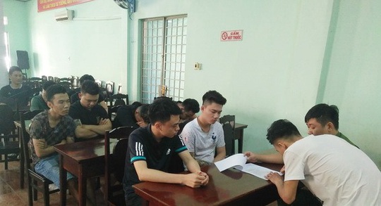 Công an Đồng Nai tiếp tục hốt trọn ổ tín dụng đen quy mô do trùm Thắng cầm đầu - Ảnh 1.