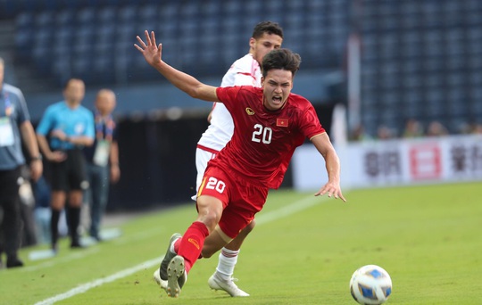 Báo chí châu Á cho rằng U23 Việt Nam thoát thua nhờ VAR - Ảnh 5.
