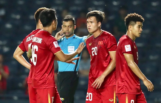 Báo chí châu Á cho rằng U23 Việt Nam thoát thua nhờ VAR - Ảnh 1.