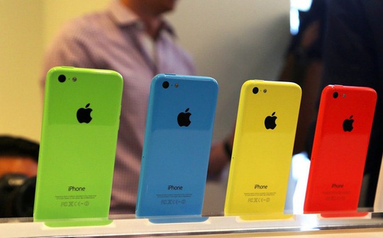 iPhone 5C hàng bãi ồ ạt về Việt Nam cận Tết, giá từ 700.000 đồng - Ảnh 2.