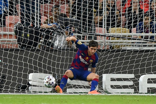 Học viện La Masia gây thất vọng, Barcelona khó mơ thế hệ vàng - Ảnh 2.
