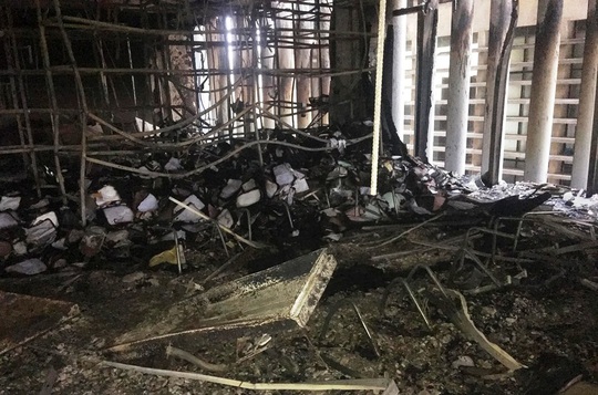 Hiện trường vụ cháy tòa nhà dầu khí Thanh Hóa khiến 2 người chết, 13 người bị thương - Ảnh 12.