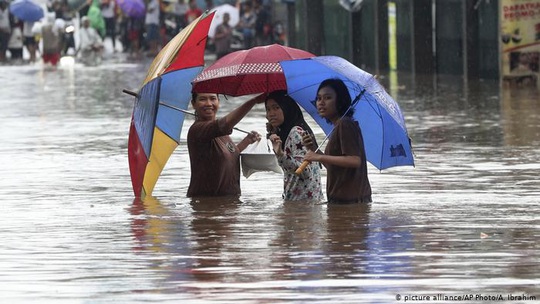 Jakarta: Mưa không bình thường một đêm, 16 người chết - Ảnh 9.