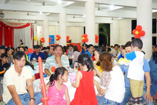 TP HCM: Gần 400 gia đình công nhân đón Tết sum vầy - Ảnh 4.