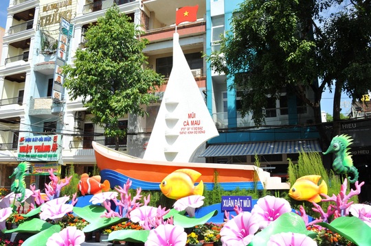 Ngắm những chú chuột làm nông dân ở đường hoa Xuân lớn nhất miền Tây - Ảnh 15.