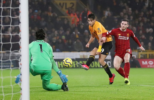 Thần tài Firmino tỏa sáng, Liverpool thắng nghẹt thở chủ nhà Wolverhampton - Ảnh 4.