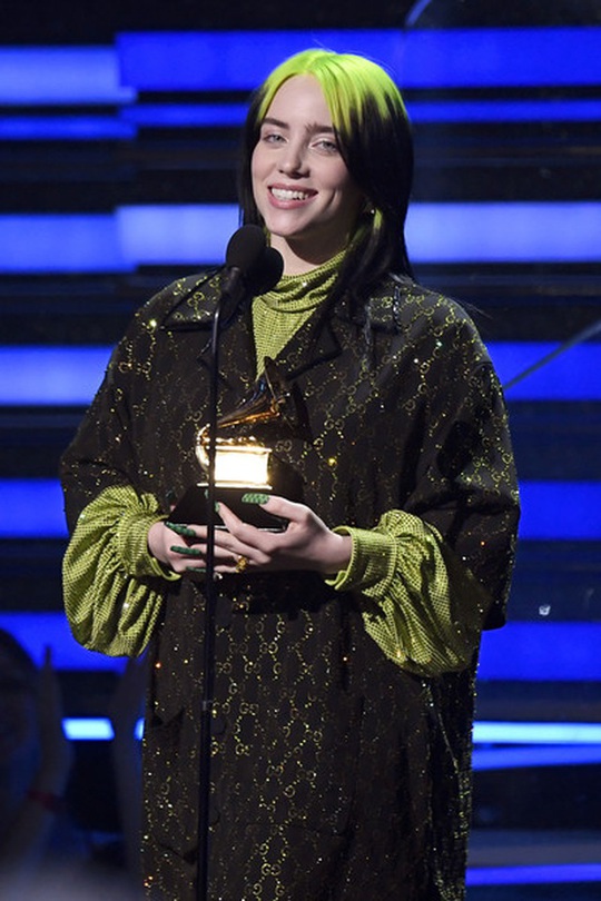Billie Eilish chiếm trọn Grammy 2020 - Ảnh 1.
