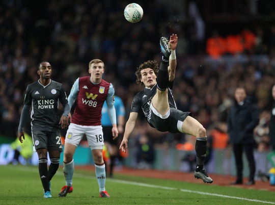 Thắng nghẹt thở Leicester, Aston Villa vào chung kết League Cup - Ảnh 1.