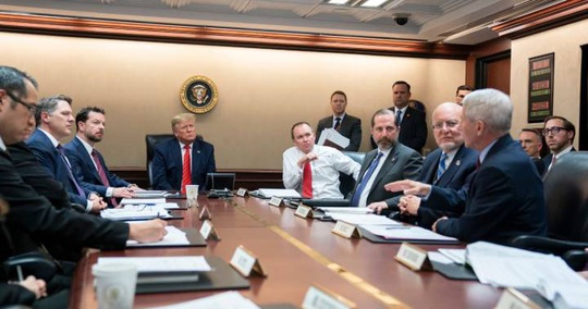 Ông Trump thành lập lực lượng đặc biệt chống virus corona - Ảnh 1.