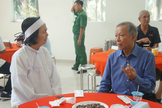 Nghệ sĩ Tú Trinh nhớ về đôi bông tai của vợ chồng Nguyễn Chánh Tín - Ảnh 6.