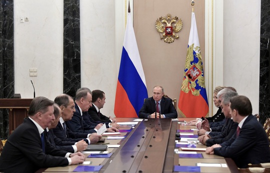 23-1 29 Ngả mũ trước Tổng thống Putin - Ảnh 1.
