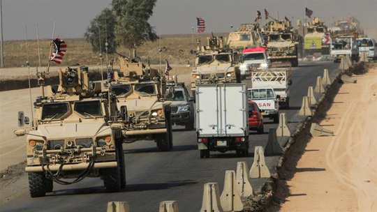 Sau mưa tên lửa Iran, quân Mỹ tại Syria dồn về biên giới Iraq - Ảnh 1.