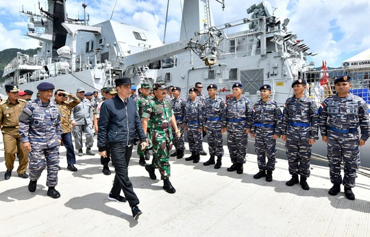 Trung Quốc kêu gọi Indonesia bình tĩnh, Tổng thống Widodo gửi thông điệp đến Bắc Kinh - Ảnh 1.