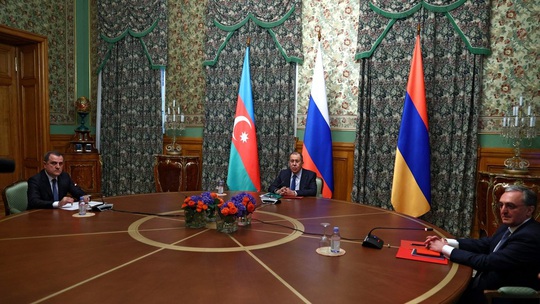 Nga: Armenia và Azerbaijan nhất trí thỏa thuận ngừng bắn - Ảnh 3.