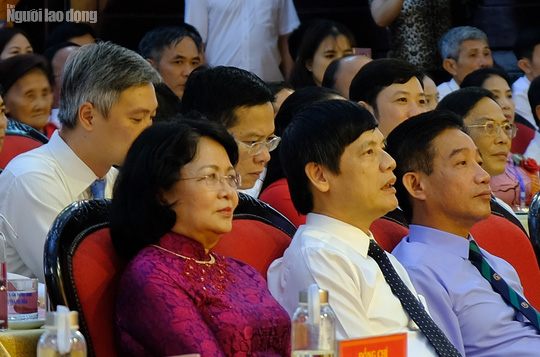 Phó Chủ tịch nước Đặng Thị Ngọc Thịnh dự Đại hội thi đua yêu nước tỉnh Thanh Hóa - Ảnh 2.