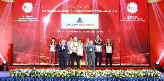 Đất Xanh Miền Trung được vinh danh top 500 doanh nghiệp tư nhân có lợi nhuận tốt nhất Việt Nam - Ảnh 1.
