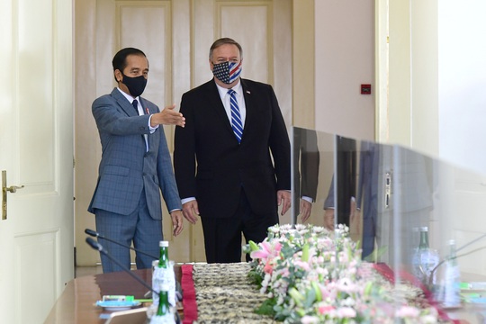 Ngoại trưởng Mỹ bắt đầu thăm Việt Nam - Ảnh 1.