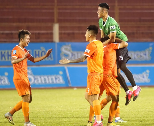 CLB Bình Định vô địch Giải Hạng nhất quốc gia 2020 - Ảnh 3.