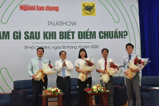 Tọa đàm: Điểm chuẩn tăng sốc, thí sinh điểm cao có rớt oan? - Ảnh 1.