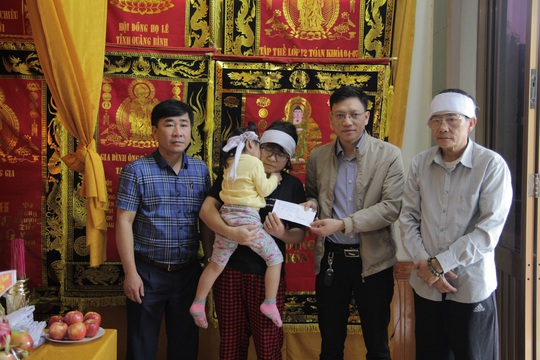 Chương trình “Trái tim Miền Trung”: Hỗ trợ 27 gia đình ở Quảng Bình - Ảnh 1.