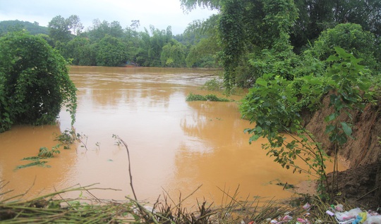 Lâm Đồng: Báo động khẩn nguy cơ sạt lở, ngập úng, hồ đập hư hỏng đe dọa vùng hạ du - Ảnh 3.