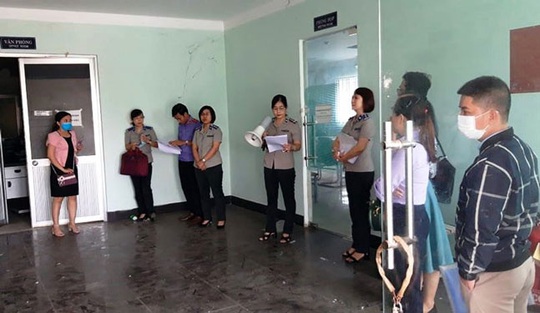 Đà Nẵng: Kê biên tài sản công ty nợ lương, BHXH của công nhân - Ảnh 1.
