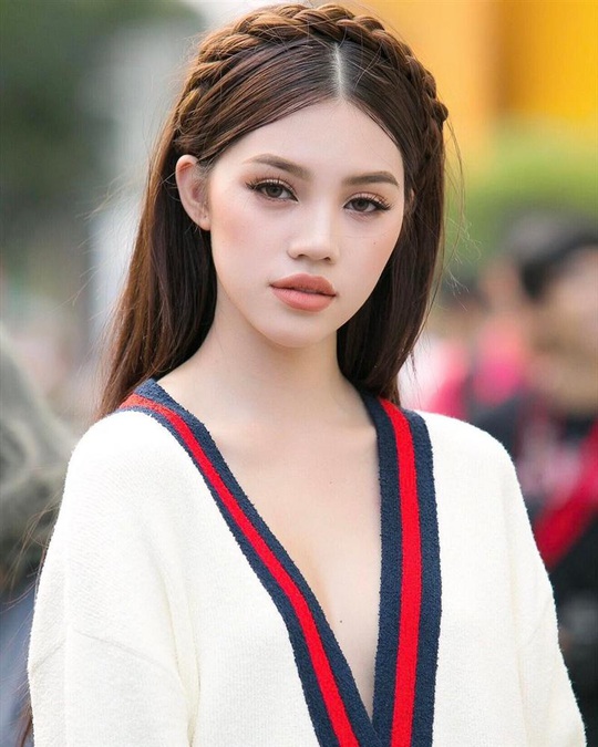 Hoa hậu người Việt tại Úc Jolie Nguyễn tái xuất sau 4 tháng ở ẩn - Ảnh 3.