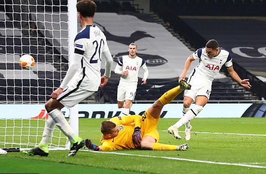 Harry Winks lập siêu phẩm, Tottenham chờ vượt vòng bảng Europa League - Ảnh 3.