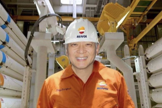 Đủ kiểu giả người nổi tiếng để lừa tình, tiền qua mạng - Ảnh 2.