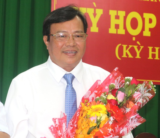 Tân Chủ tịch UBND tỉnh Trà Vinh được bầu với số phiếu 100% - Ảnh 1.