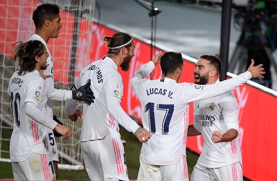 Thủ môn ghi bàn bằng lưng, Real Madrid hạ Atletico trận derby thủ đô thứ 226 - Ảnh 5.